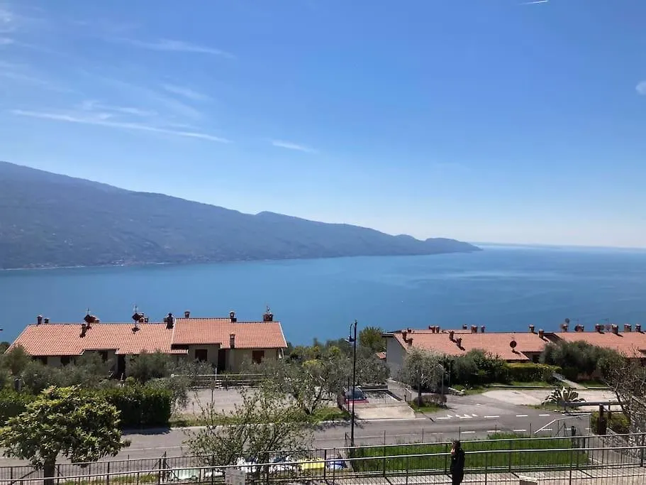 Appartement Neu Suite Perlago, Whirlpool & Seeblick Tignale Italie