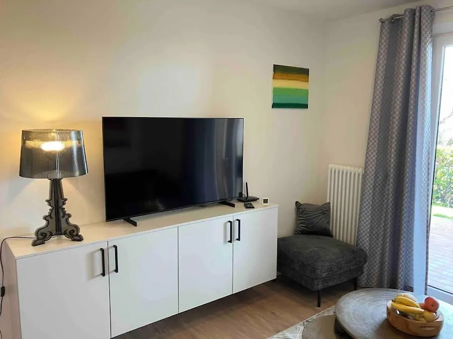 Neu Suite Perlago, Whirlpool & Seeblick Tignale 0*,  Italie